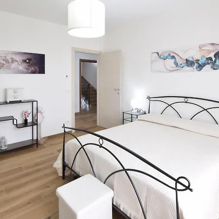 Awesome In Holiday home