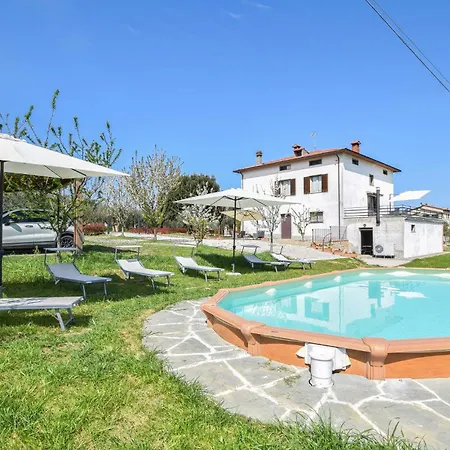 Holiday home Awesome In