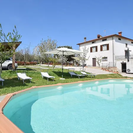 Holiday home Awesome In