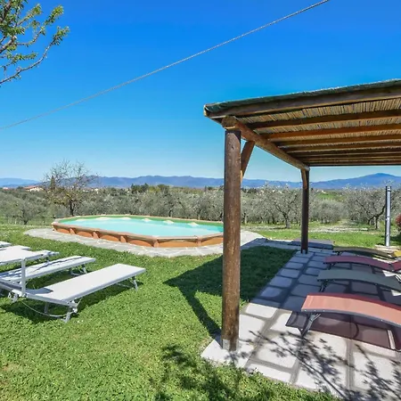 Awesome In Casa de Férias Marciano della Chiana